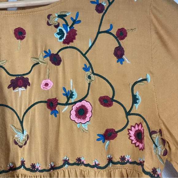JODFL Boho Floral Embroidered Rayon Top Small Long Sleeves Tan Flowy - Picture 8 of 15